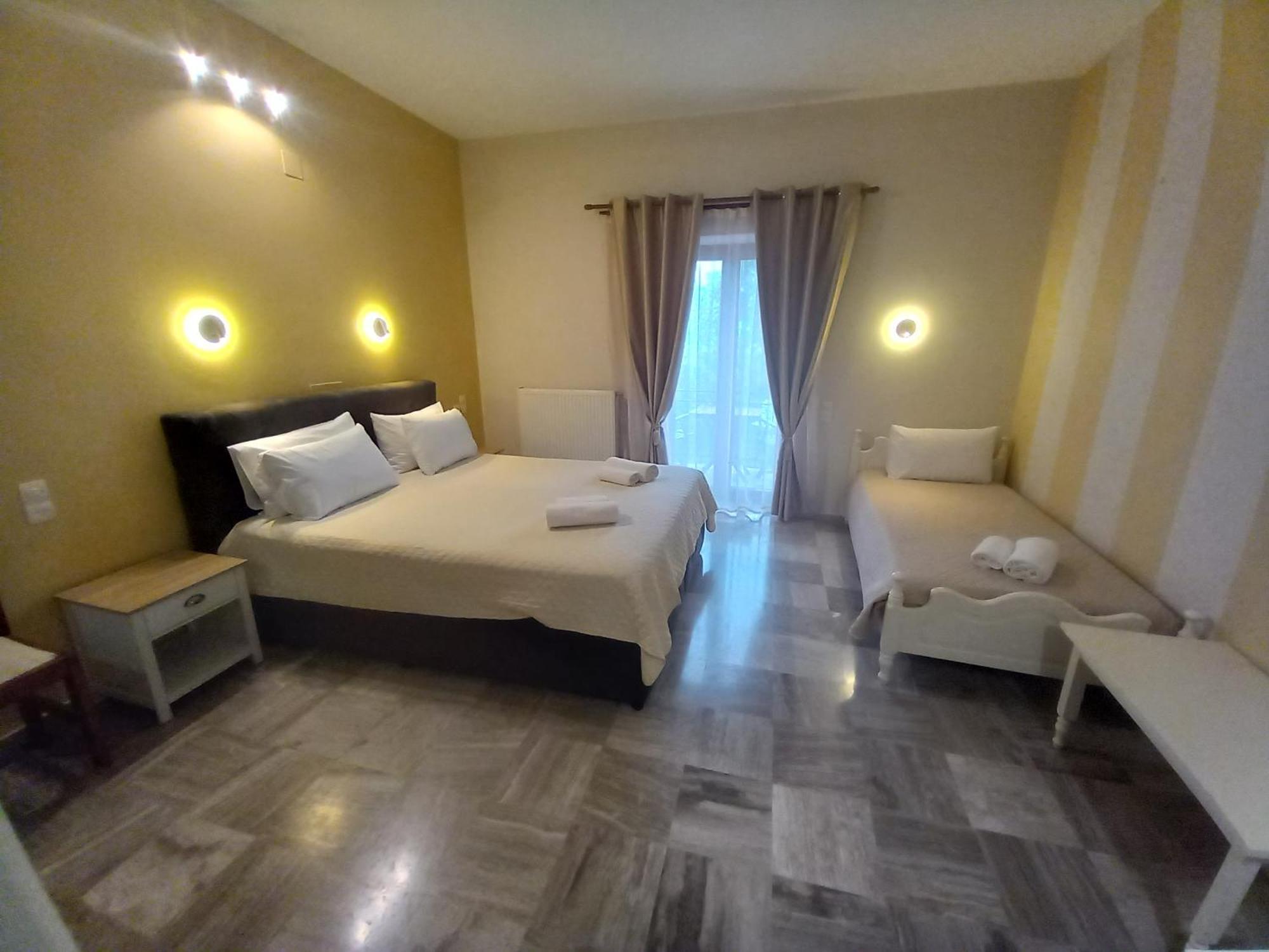 Hermes Hotel Mithimna Extérieur photo