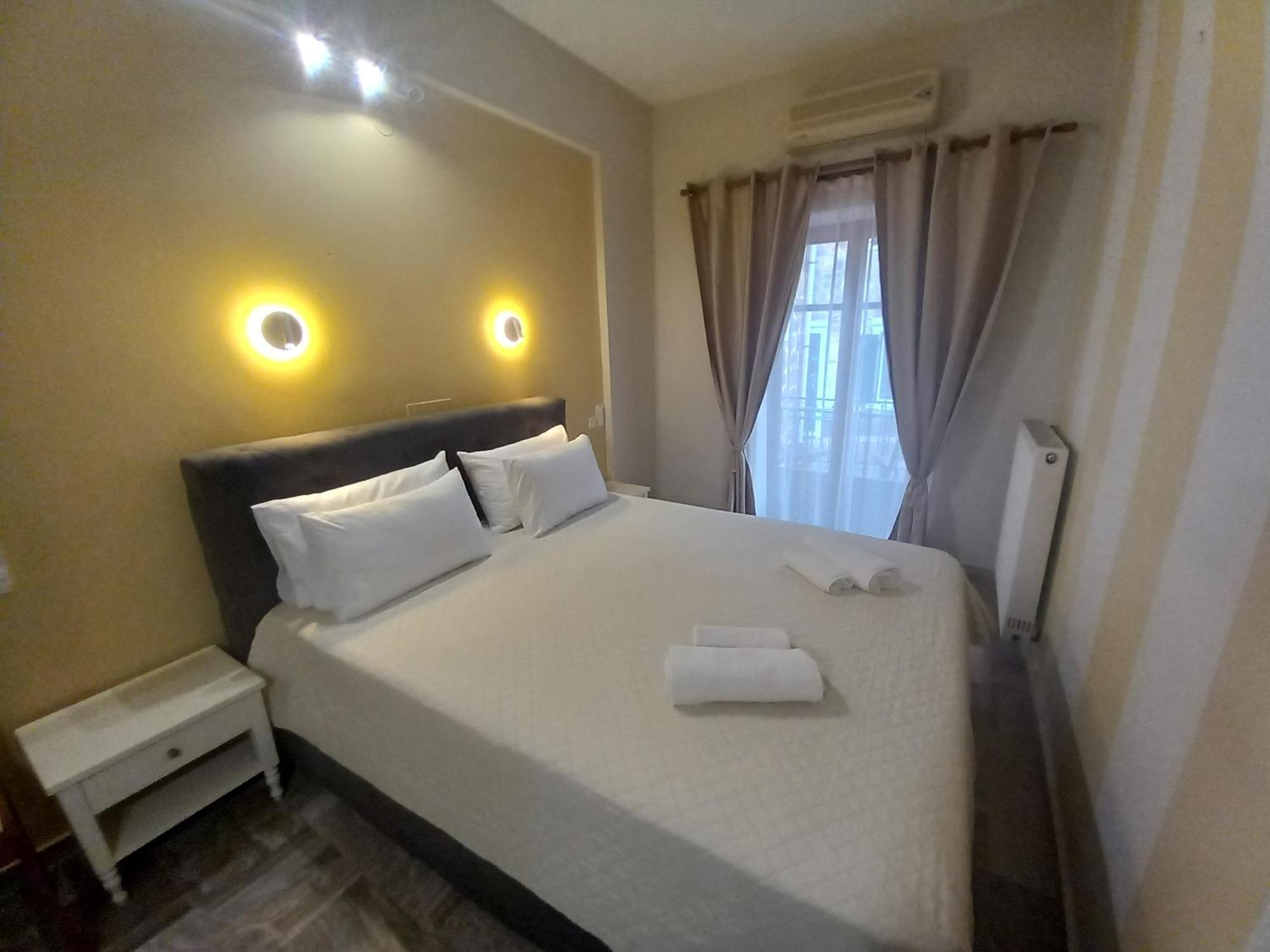Hermes Hotel Mithimna Extérieur photo