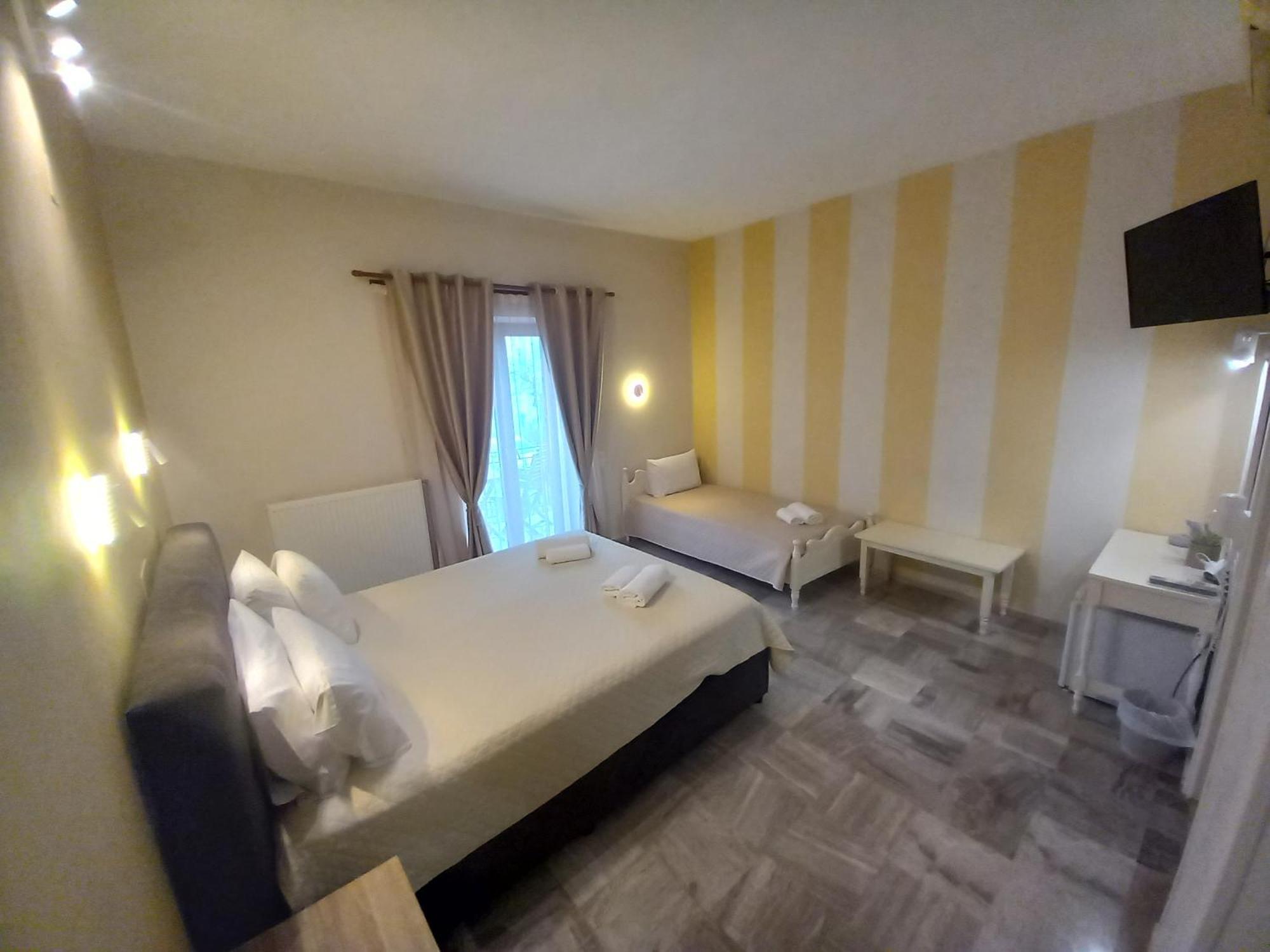 Hermes Hotel Mithimna Extérieur photo